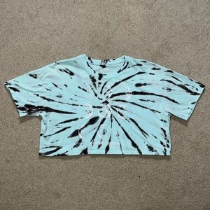 Hollister cropped tee